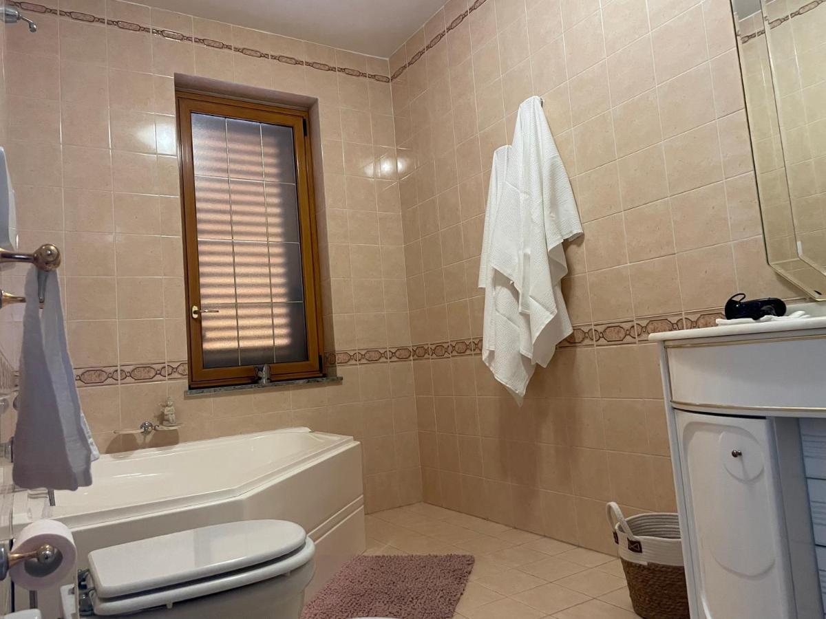 Residence Don Turi Вилафранка Тирена Екстериор снимка