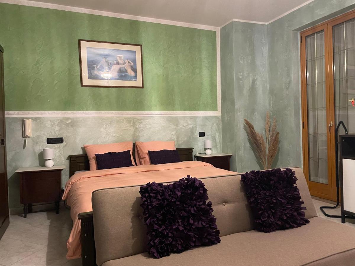 Residence Don Turi Вилафранка Тирена Екстериор снимка