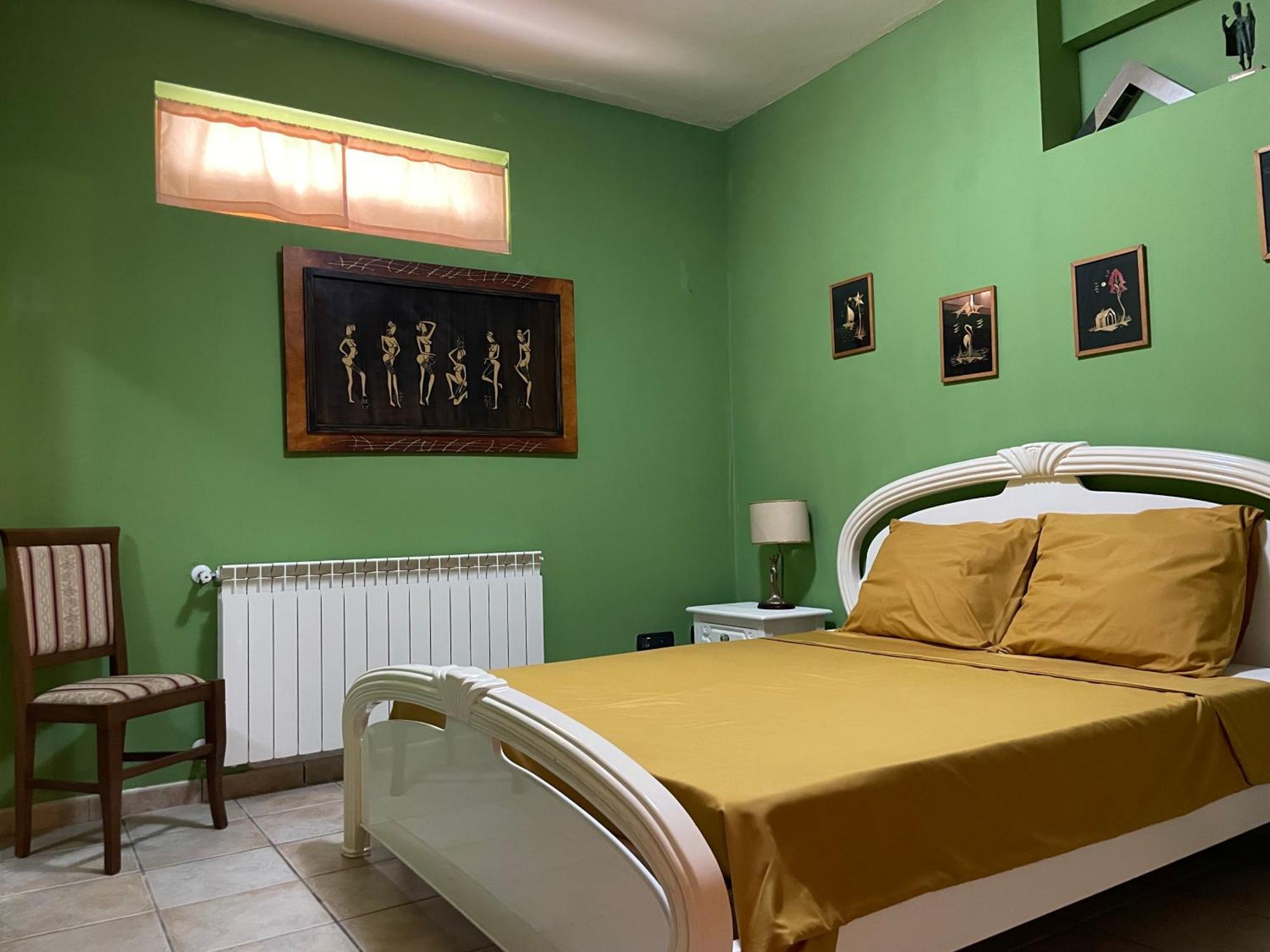 Residence Don Turi Вилафранка Тирена Екстериор снимка